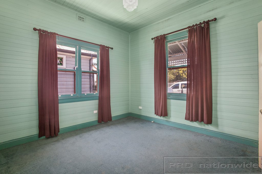 51 Capp St  TELARAH 6