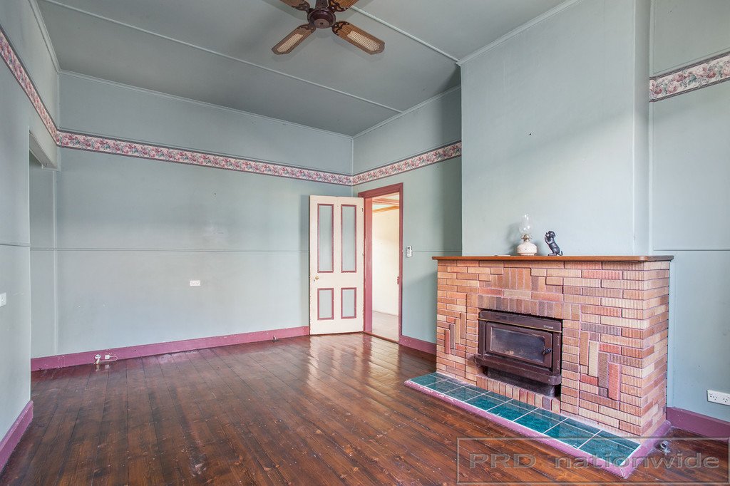 51 Capp St  TELARAH 9