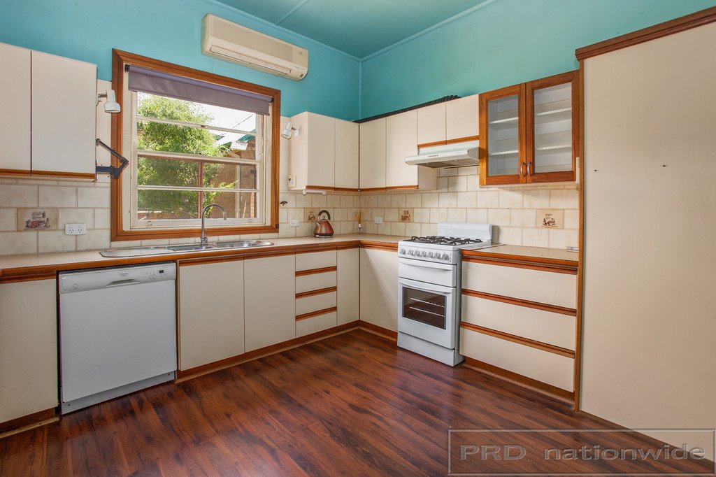 51 Capp St  TELARAH 12