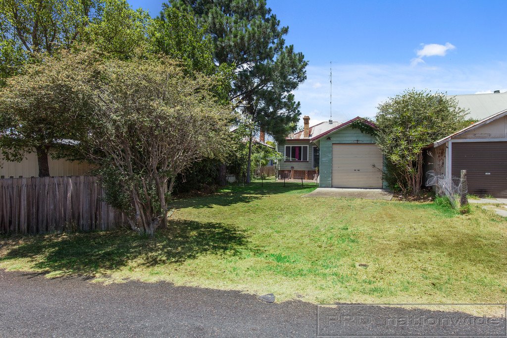51 Capp St  TELARAH 20