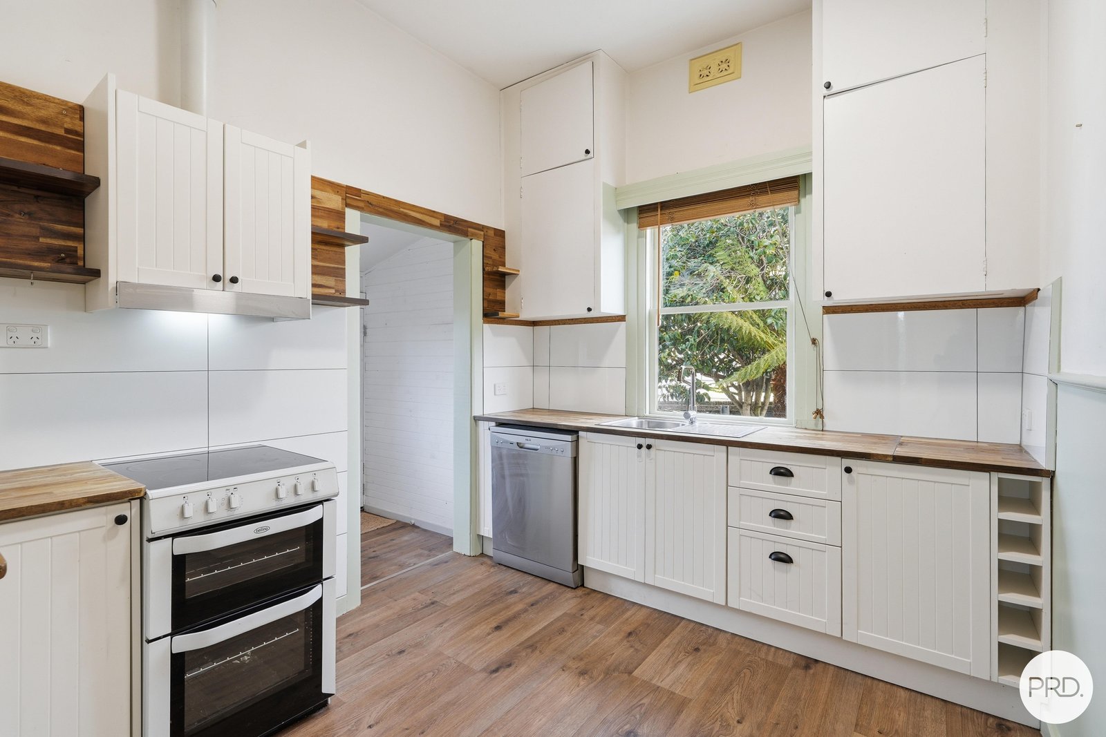 51 Clarence Street BELLERIVE 9