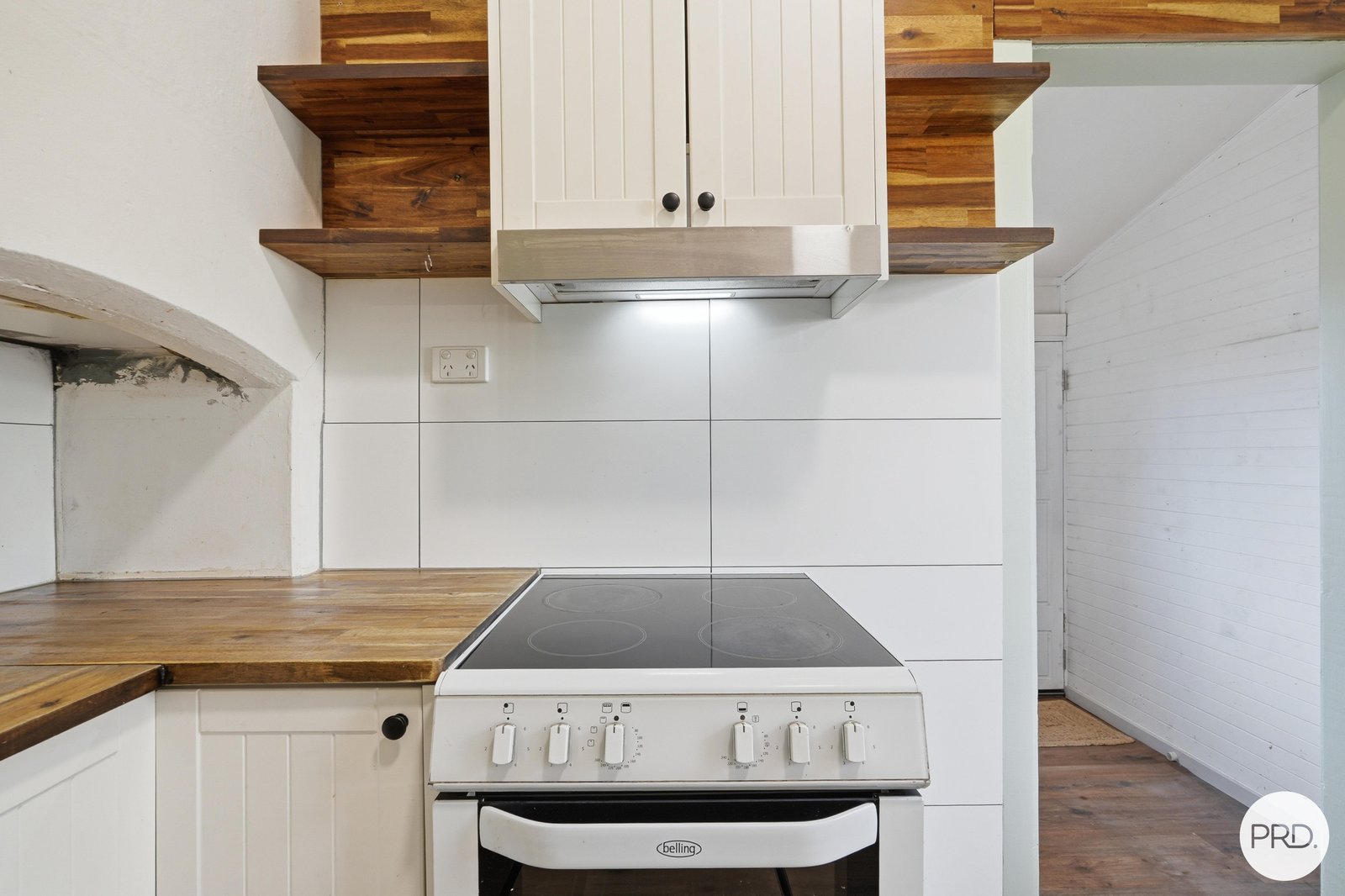 51 Clarence Street BELLERIVE 12