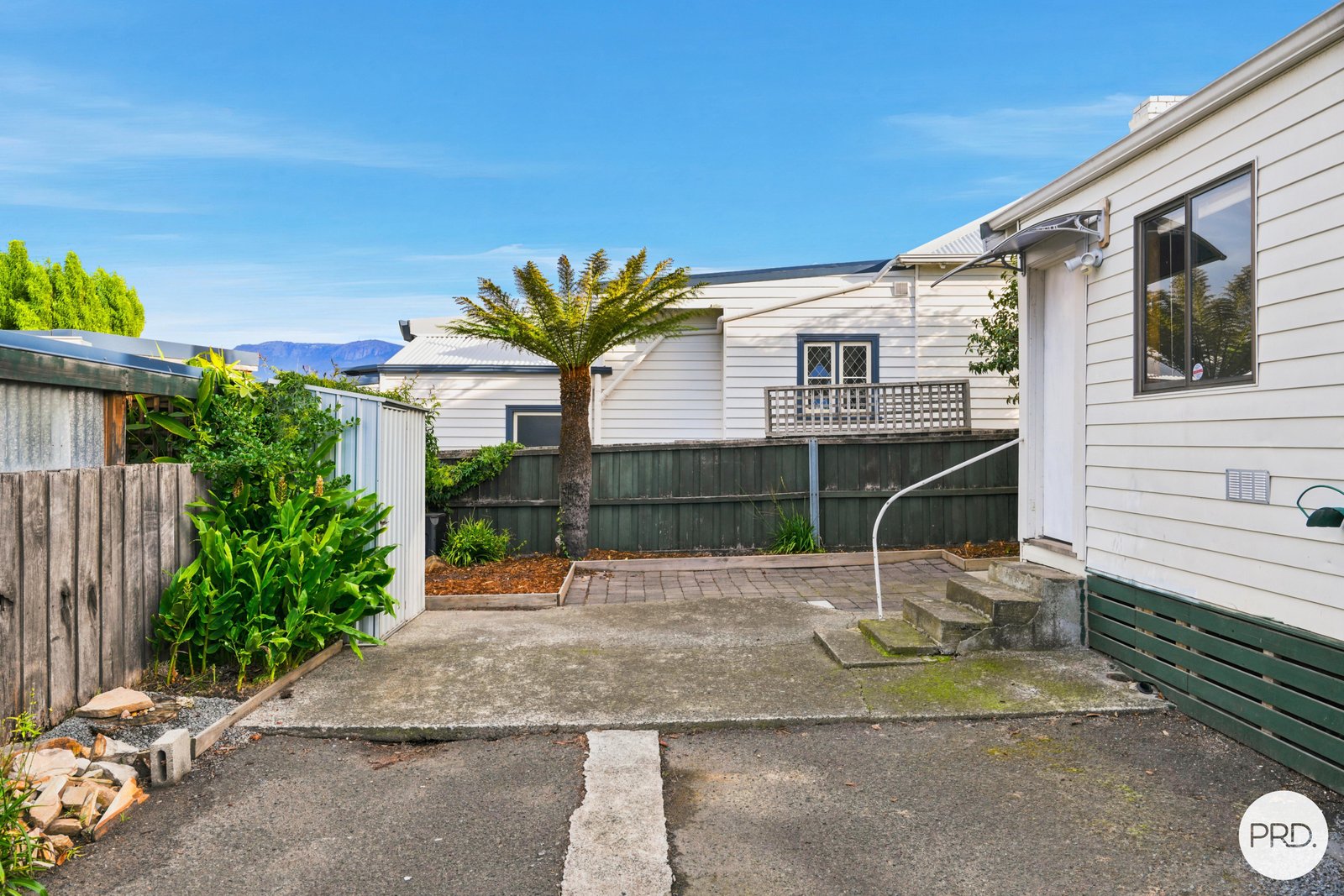 51 Clarence Street BELLERIVE 21