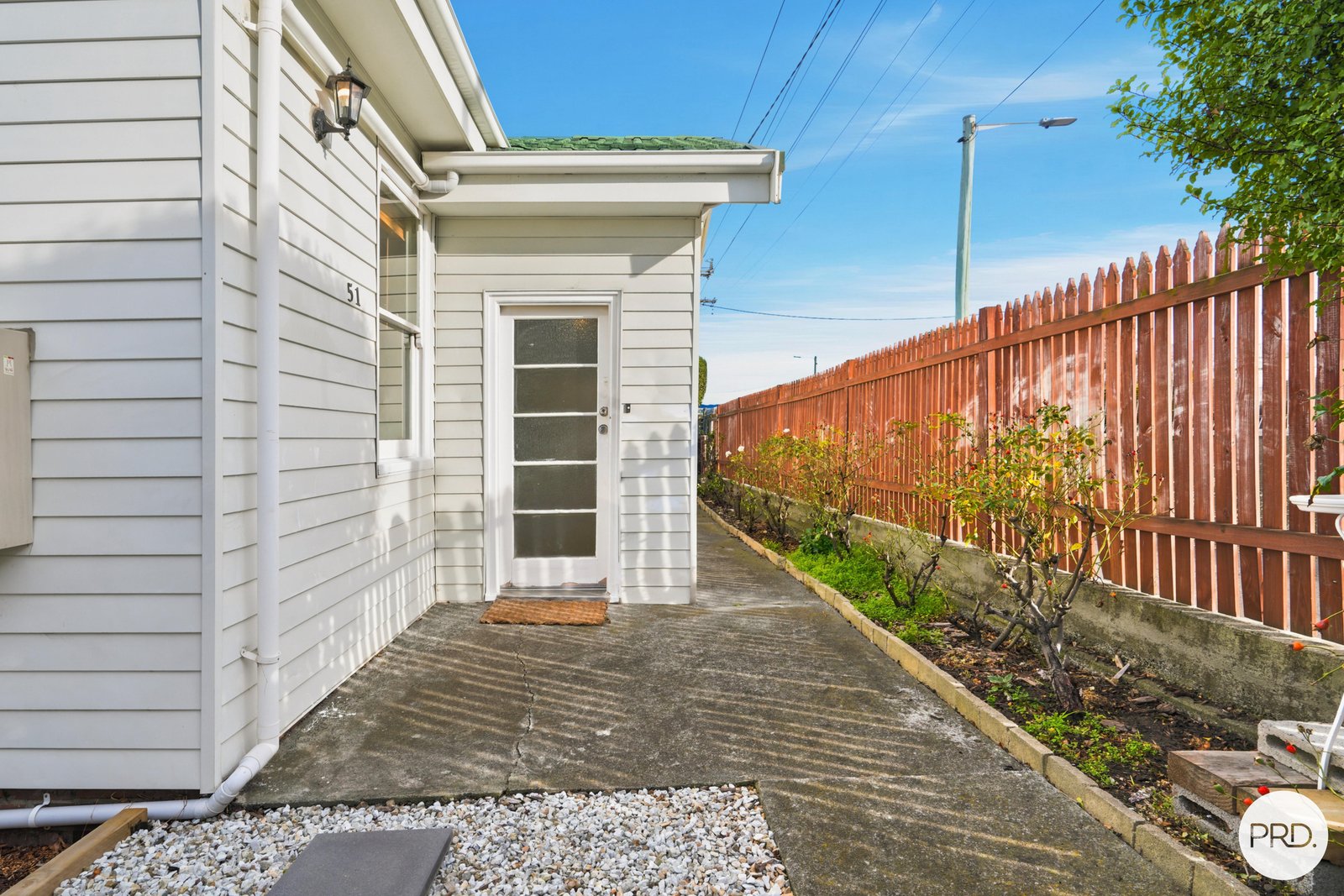 51 Clarence Street BELLERIVE 23