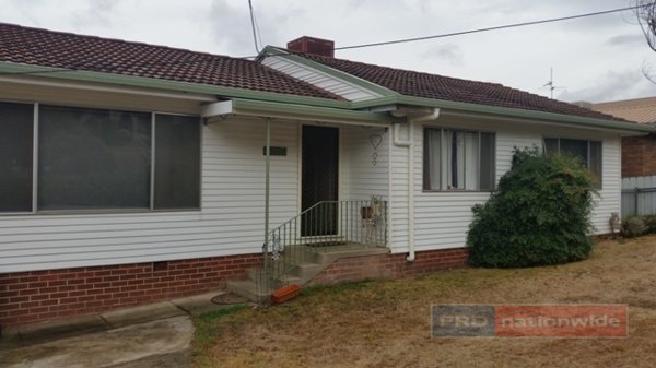 51 Clarke Street TUMUT 1