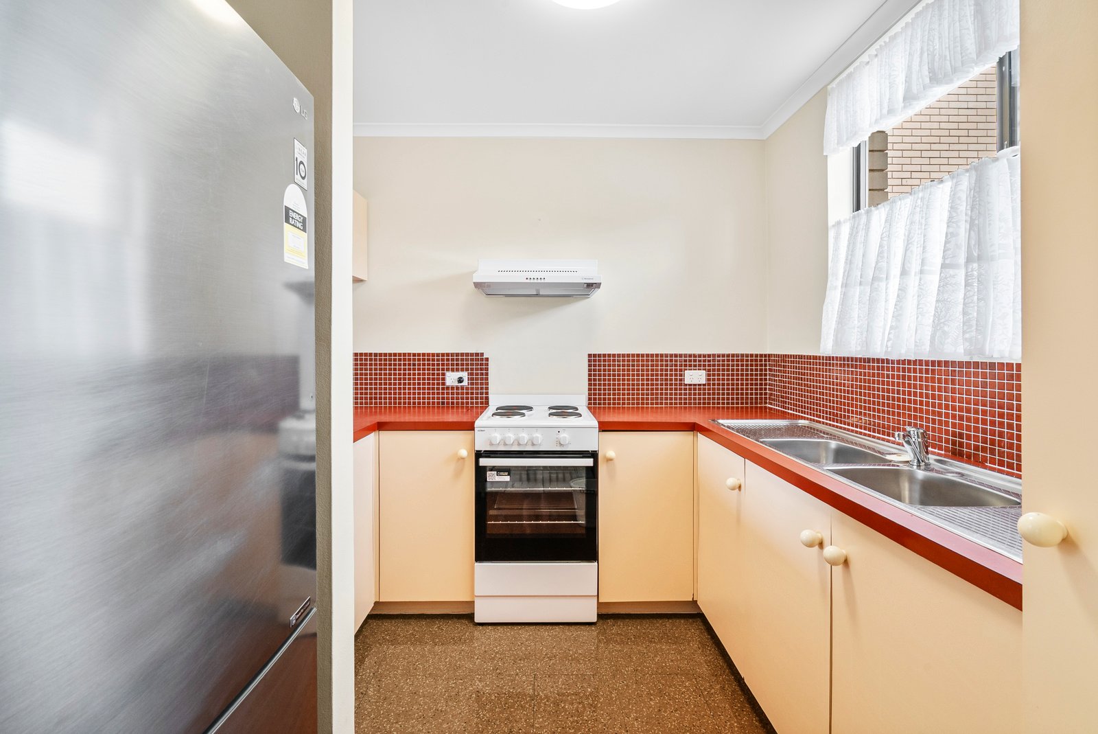 5/1 Coolangatta Road COOLANGATTA 5