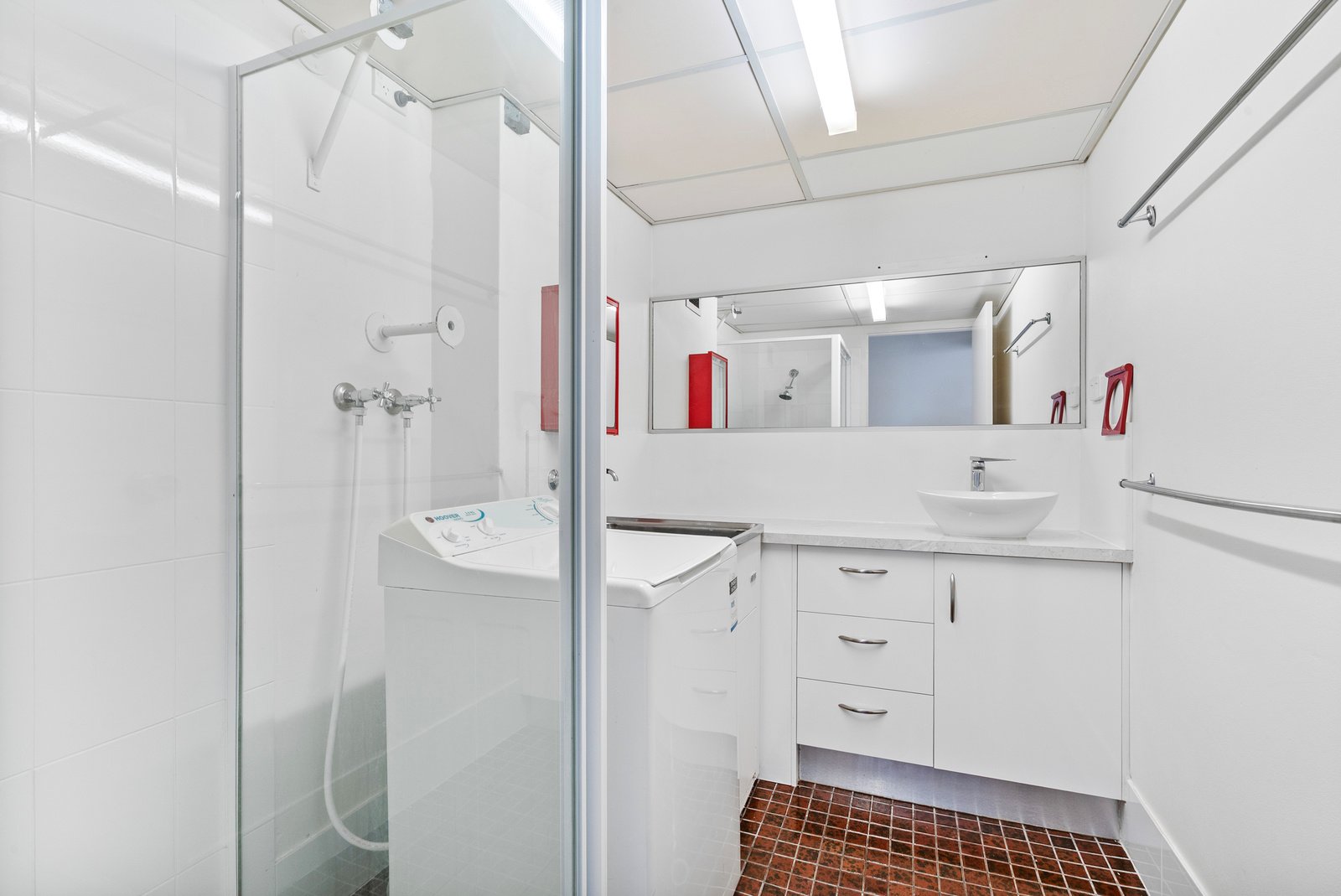 5/1 Coolangatta Road COOLANGATTA 8