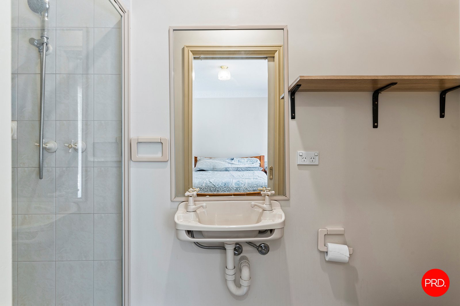 5/1 Curtin Street KENNINGTON 9