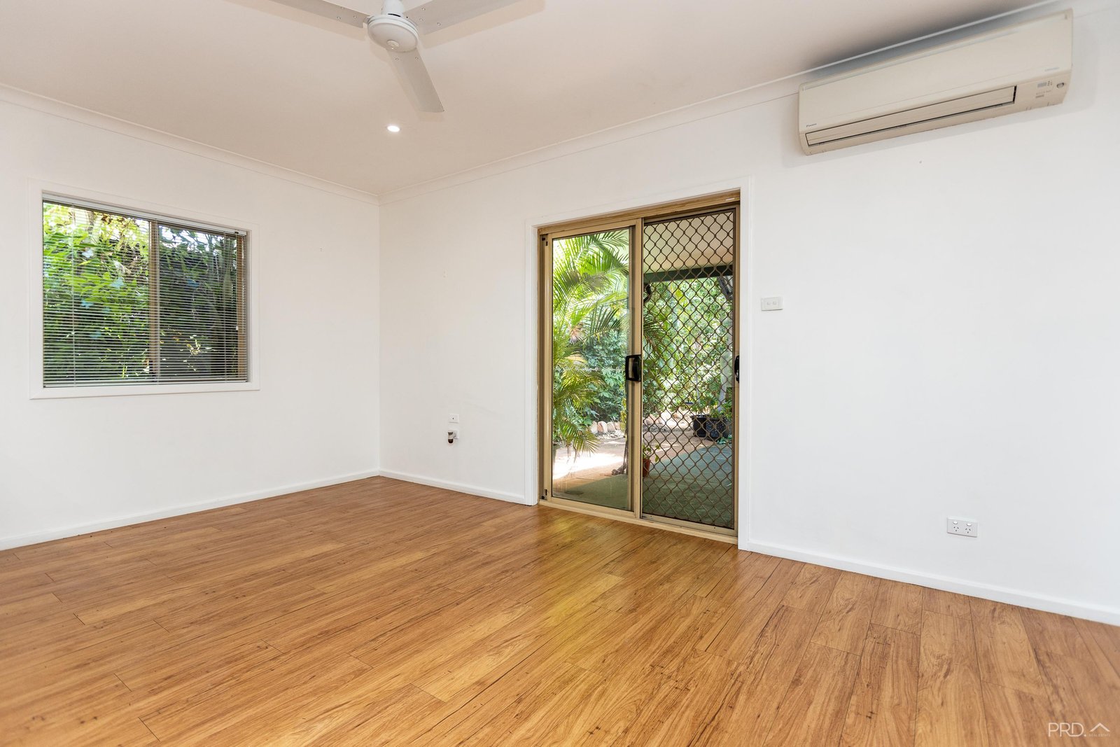 51 De Marchi Road CABLE BEACH 13