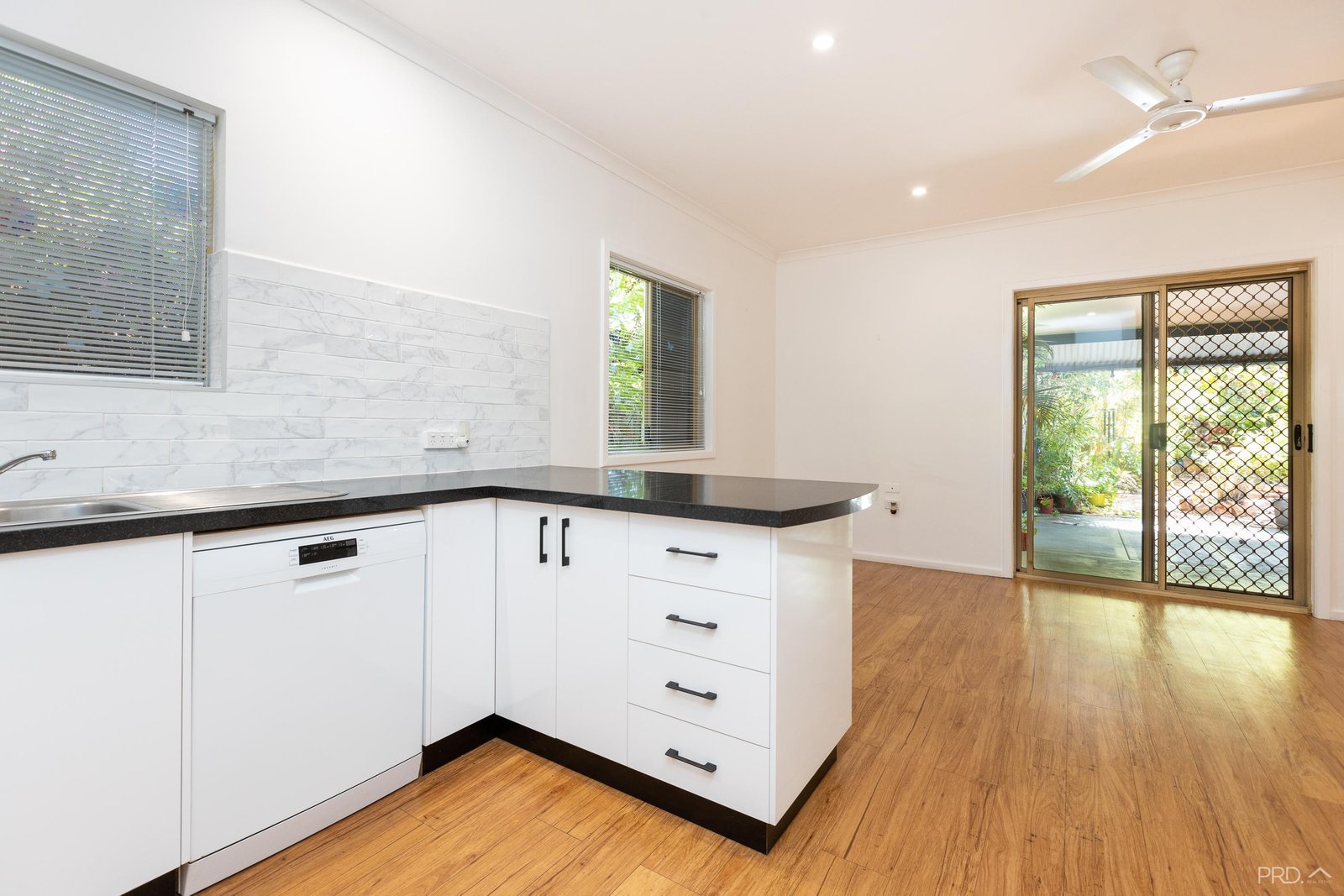 51 De Marchi Road CABLE BEACH 17