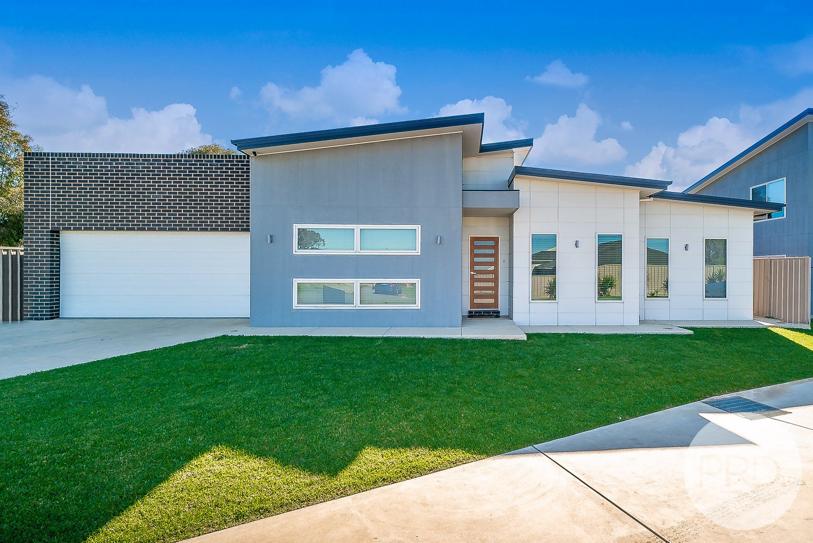 51 Durack Circuit BOOROOMA 1