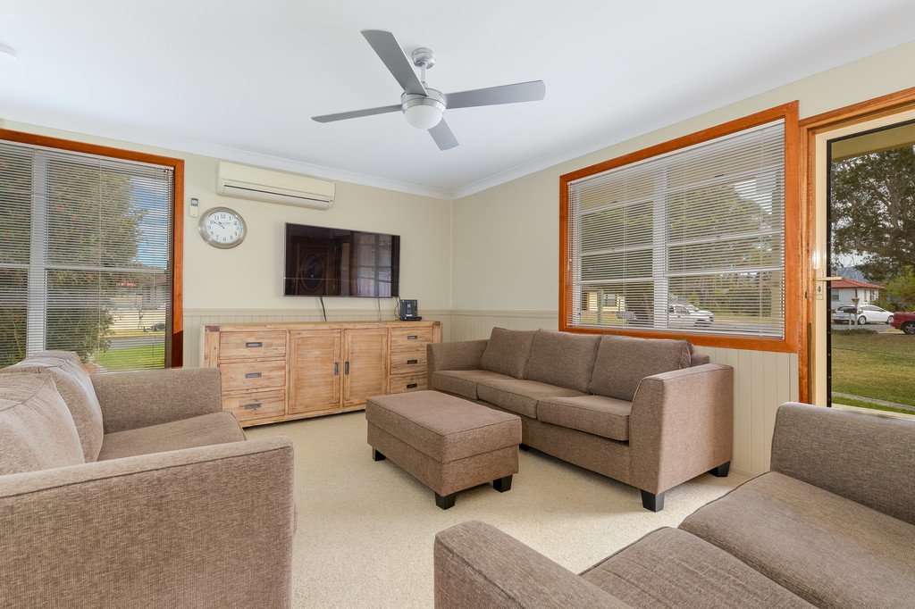 51 Eleebana Crescent KOONAWARRA 2