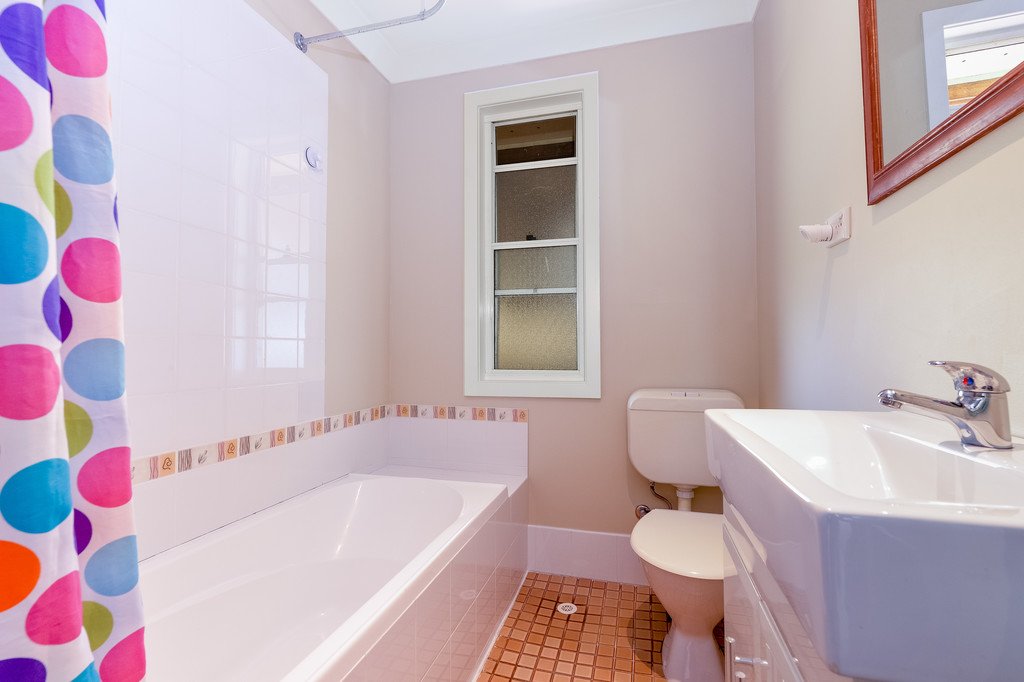 51 Eleebana Crescent KOONAWARRA 3