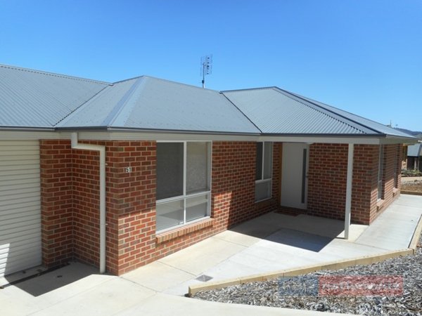 51 Elphick Street TUMUT 22