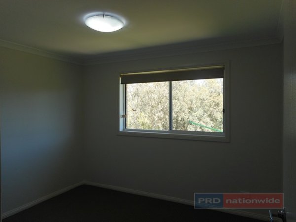51 Elphick Street TUMUT 25
