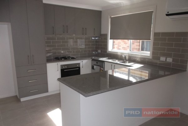 51 Elphick Street TUMUT 2