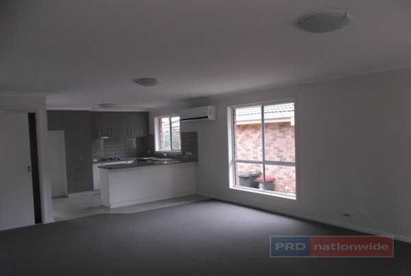 51 Elphick Street TUMUT 4