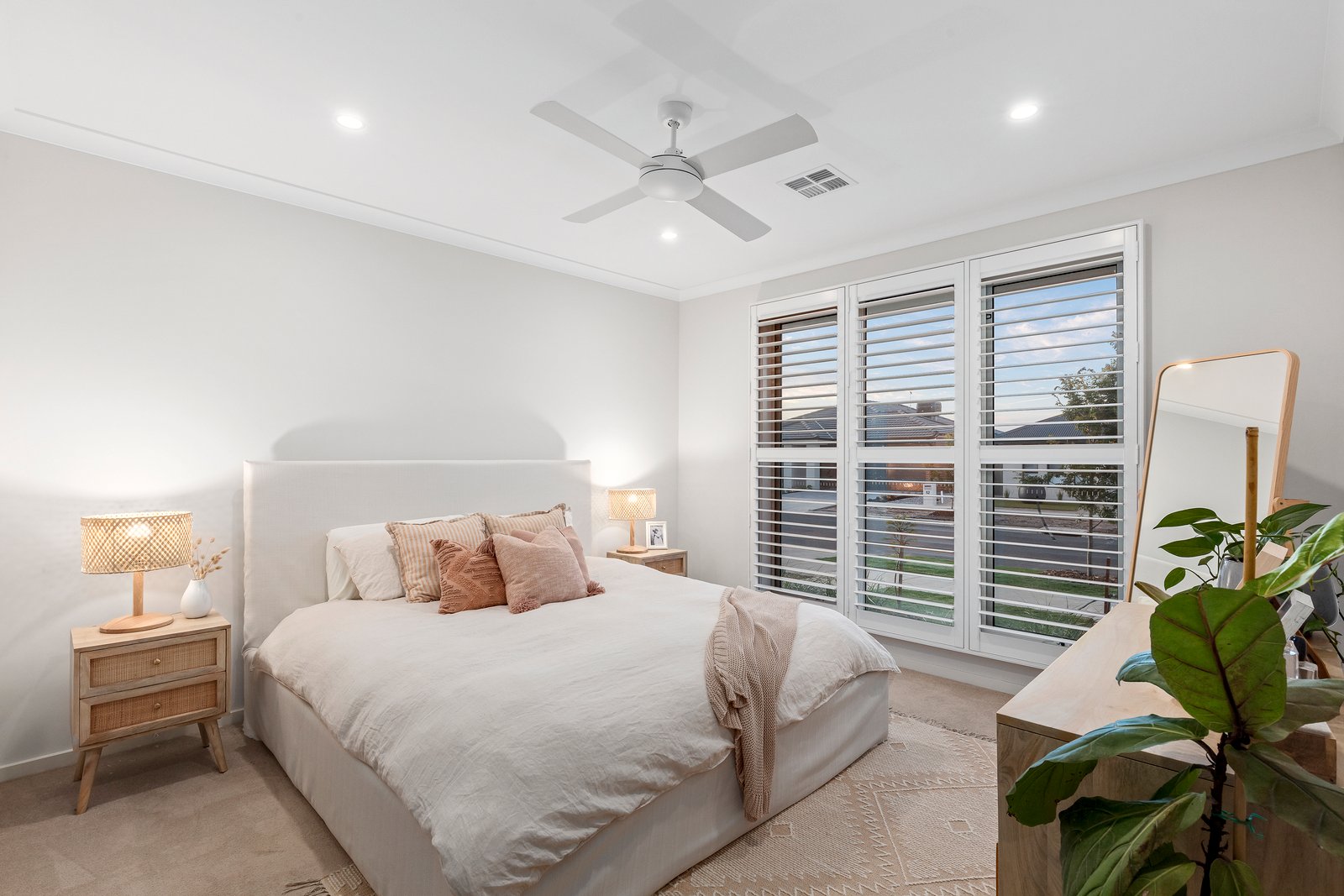 Real Estate and Property in 51 Fawkner Crescent, Armstrong Creek, VIC