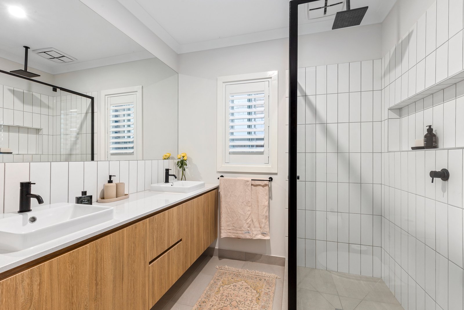 Real Estate and Property in 51 Fawkner Crescent, Armstrong Creek, VIC