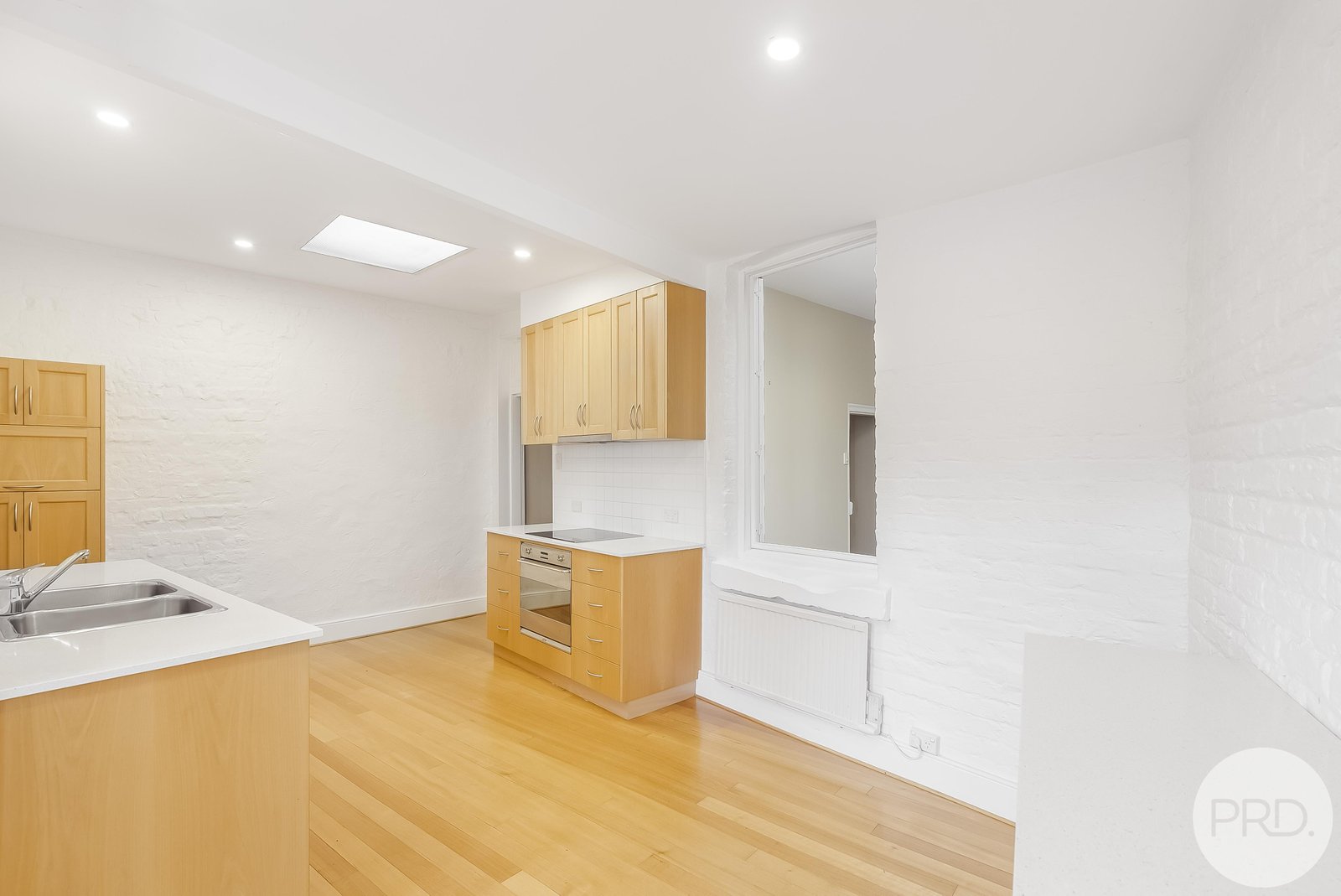 51 Fitzroy Crescent SOUTH HOBART 4