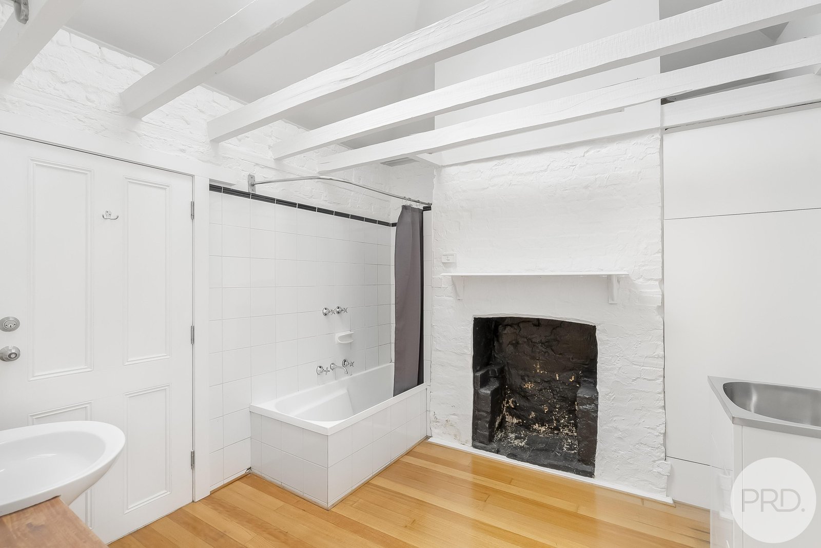 51 Fitzroy Crescent SOUTH HOBART 7