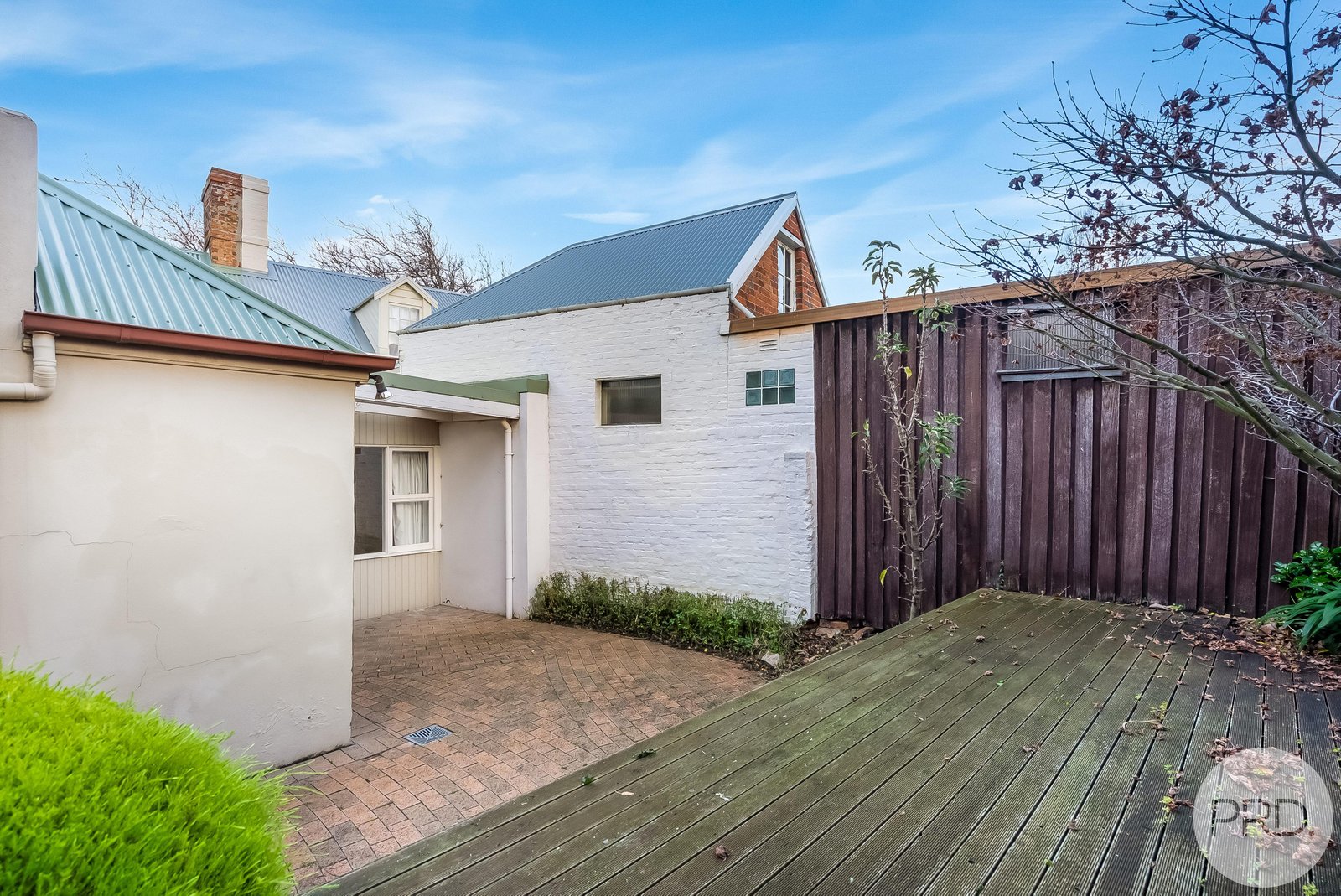 51 Fitzroy Crescent SOUTH HOBART 11