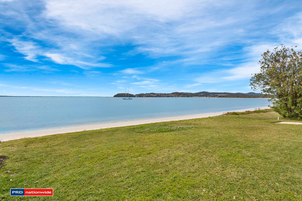 51 Foreshore Drive SALAMANDER BAY 20