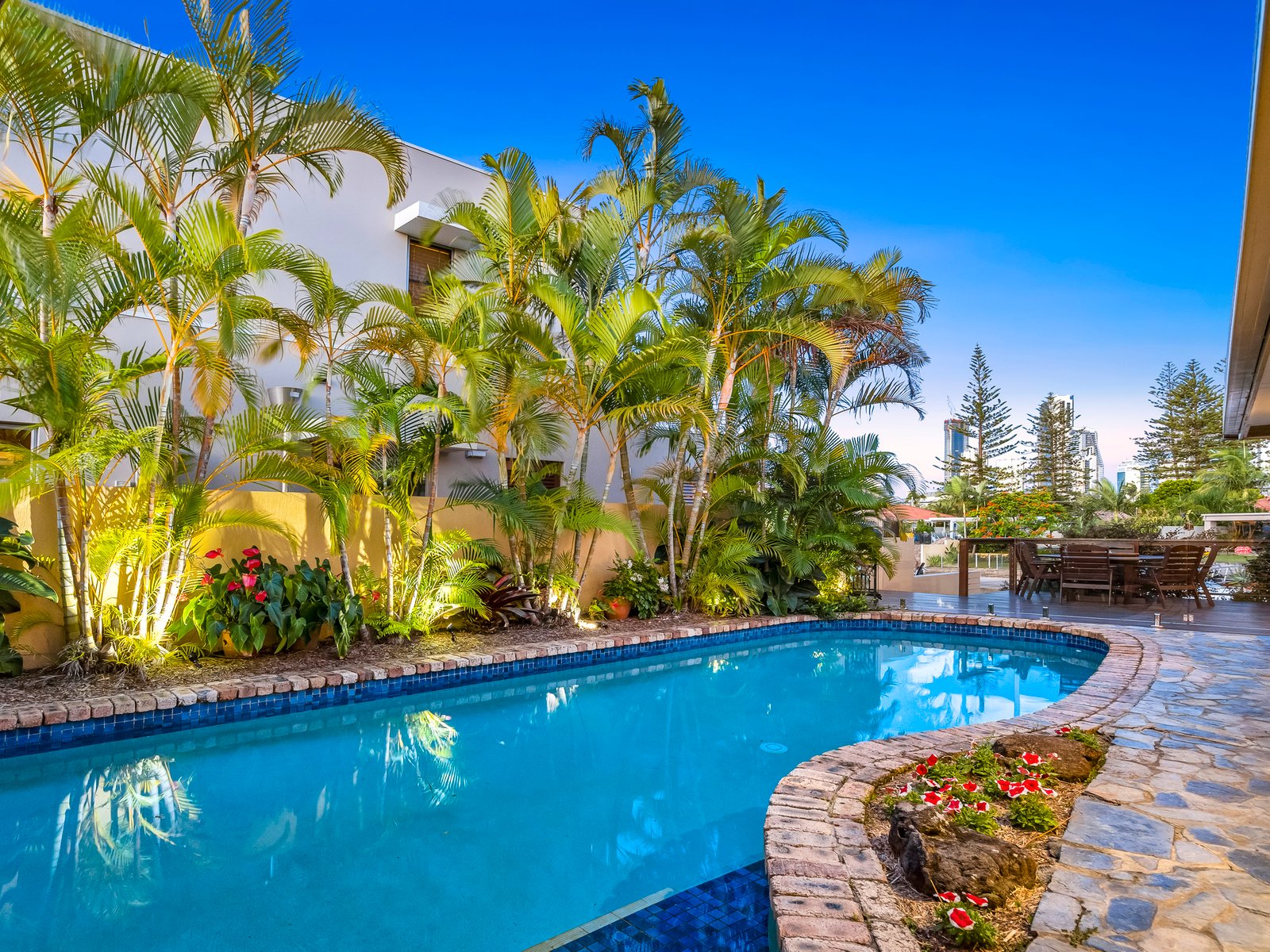 51 Gibraltar Drive SURFERS PARADISE 3