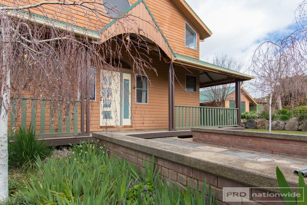 51 Gilmore Street ADELONG 1