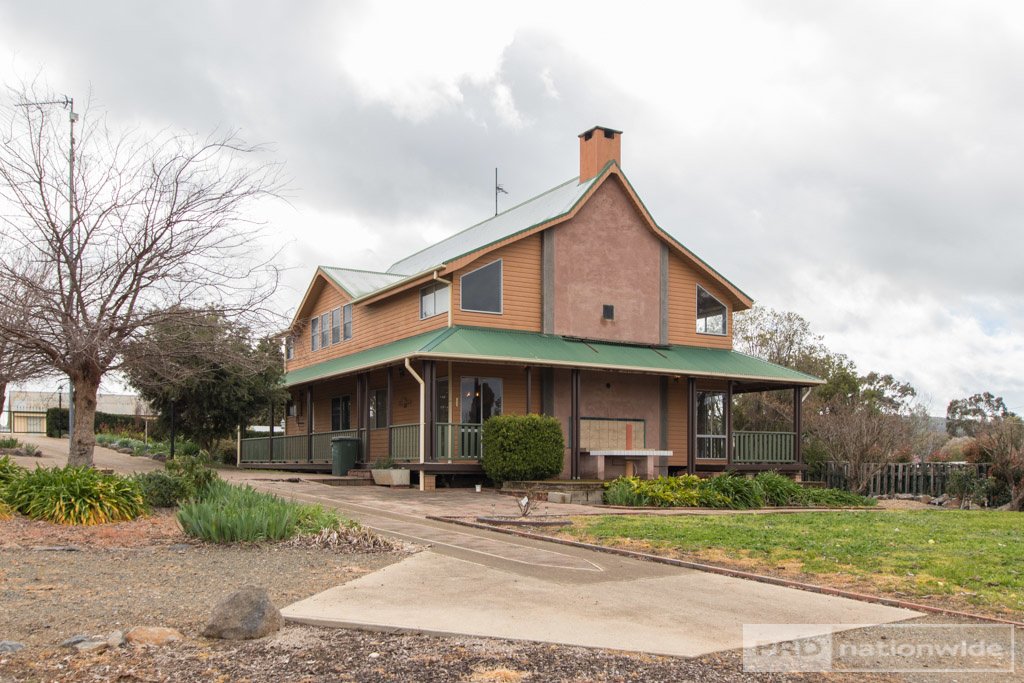 51 Gilmore Street ADELONG 19