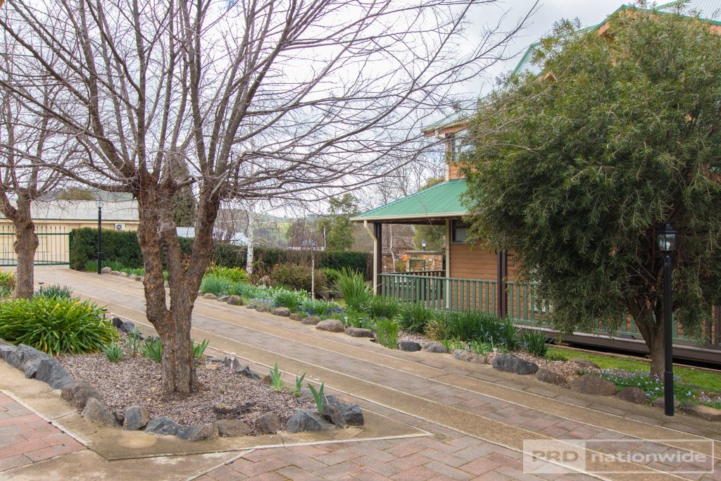 51 Gilmore Street ADELONG 20