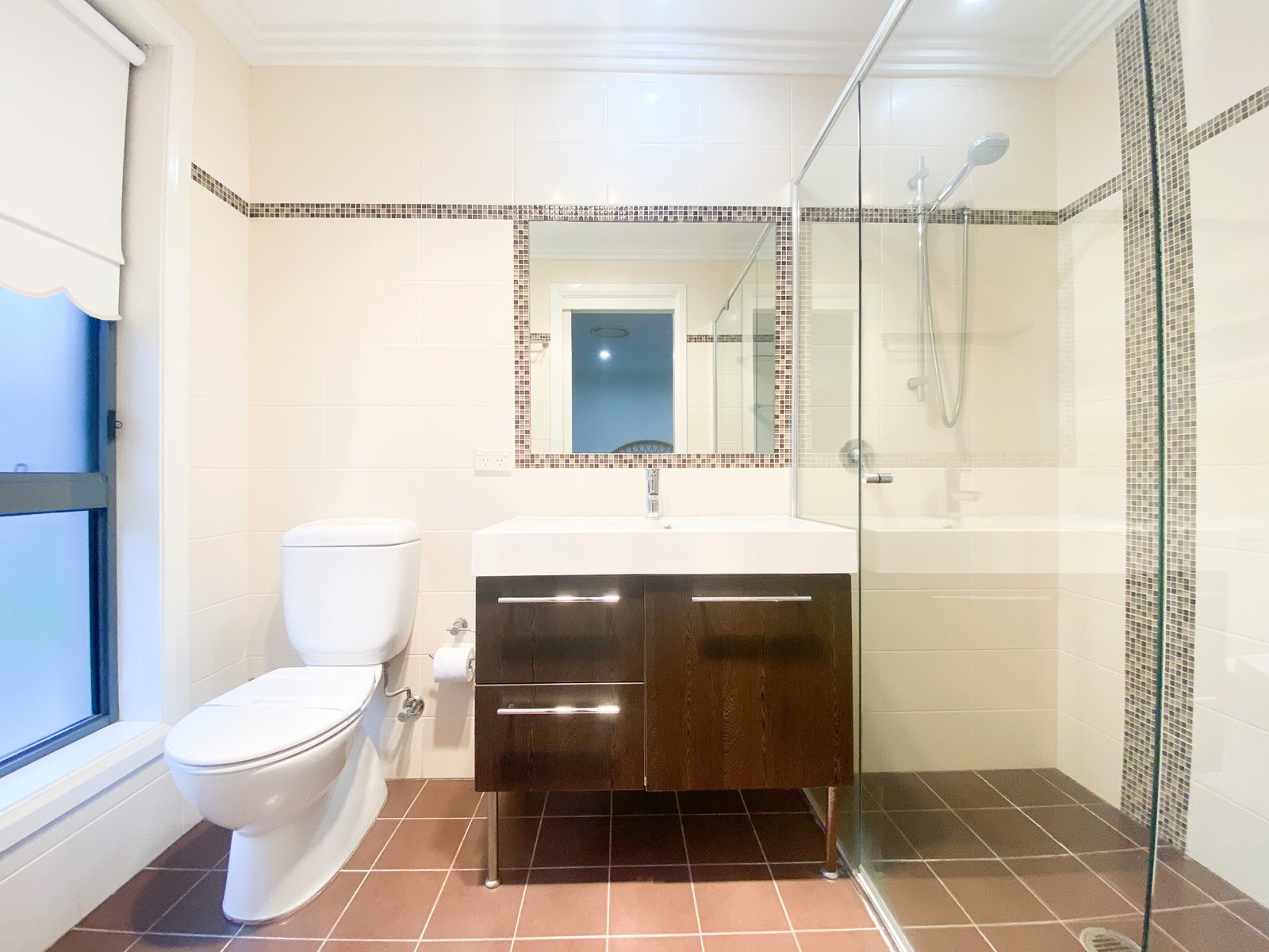 51 Government Road SHOAL BAY 8