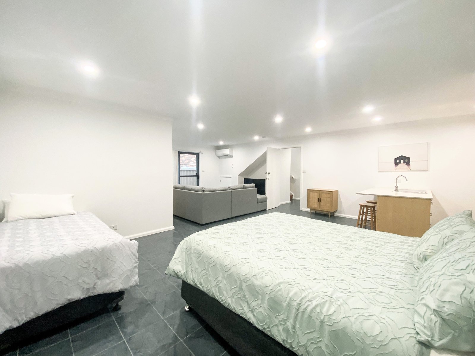 51 Government Road SHOAL BAY 9