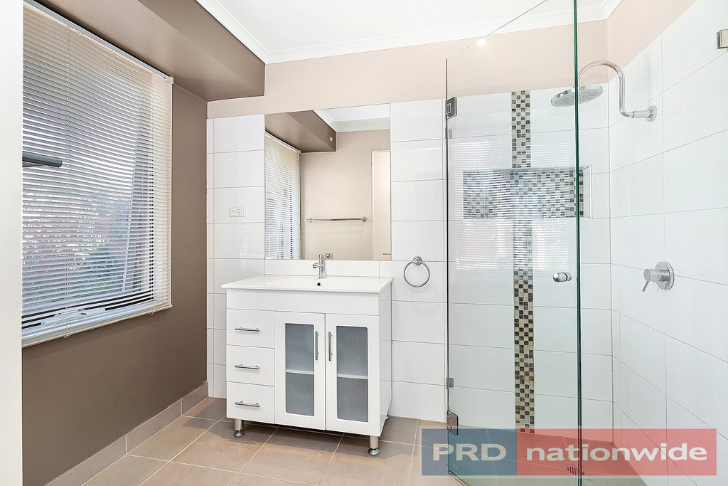 51 Grana Drive DELACOMBE 5