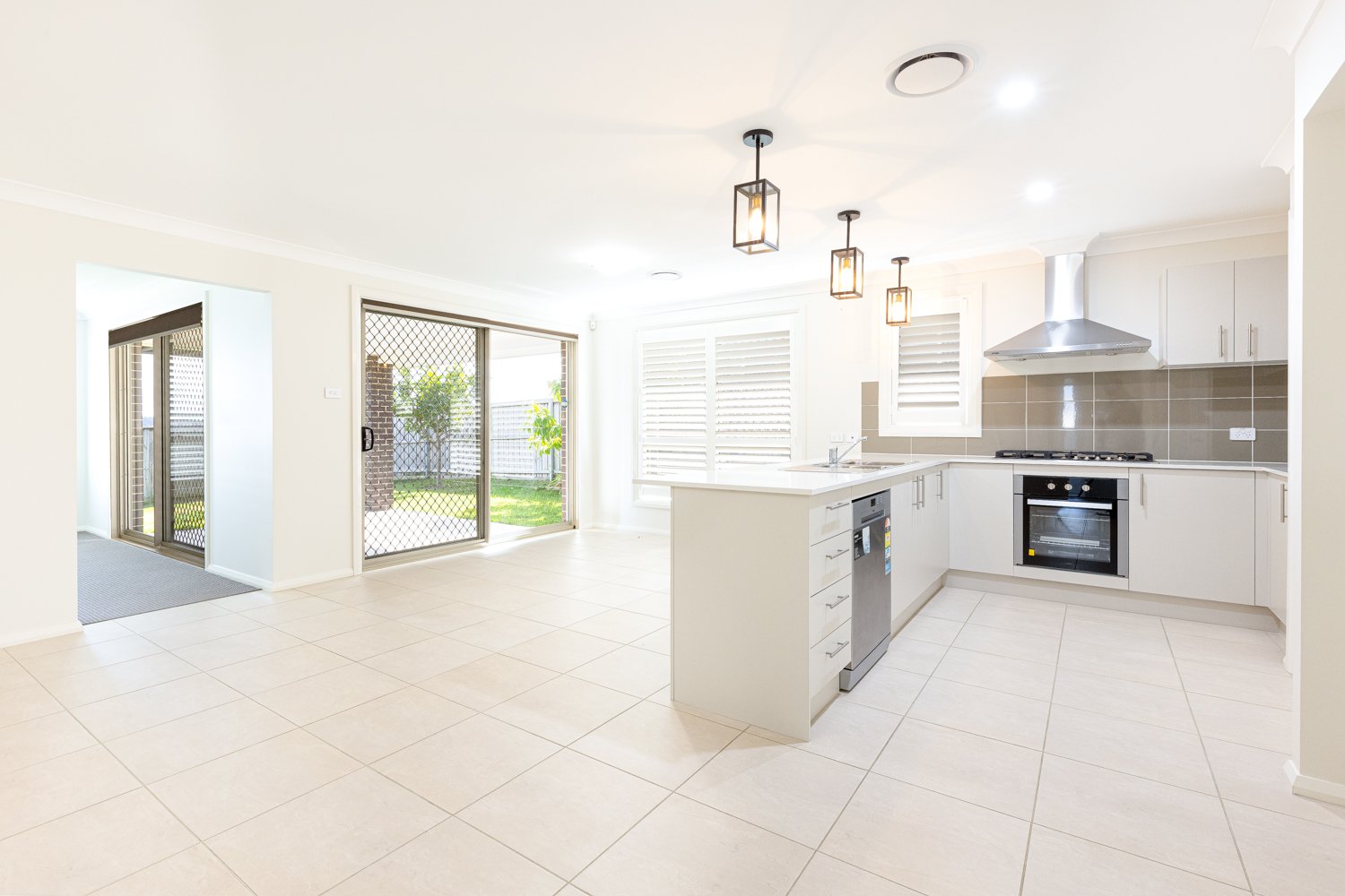 51 Harvest Boulevard CHISHOLM 3