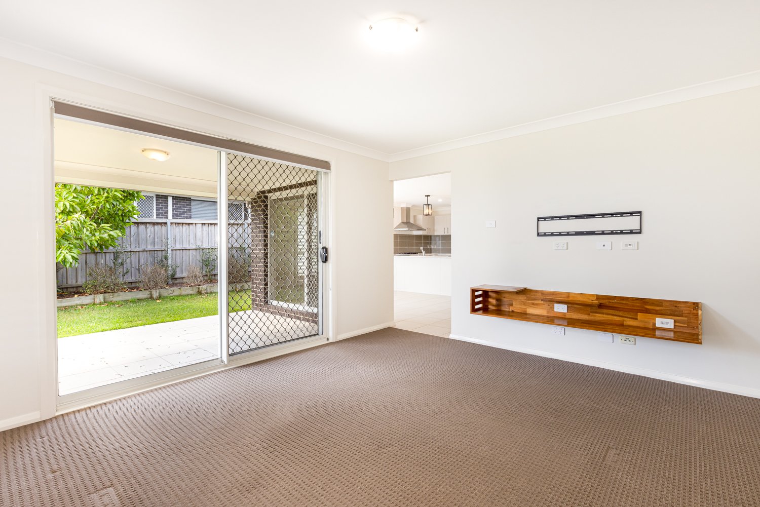 51 Harvest Boulevard CHISHOLM 18