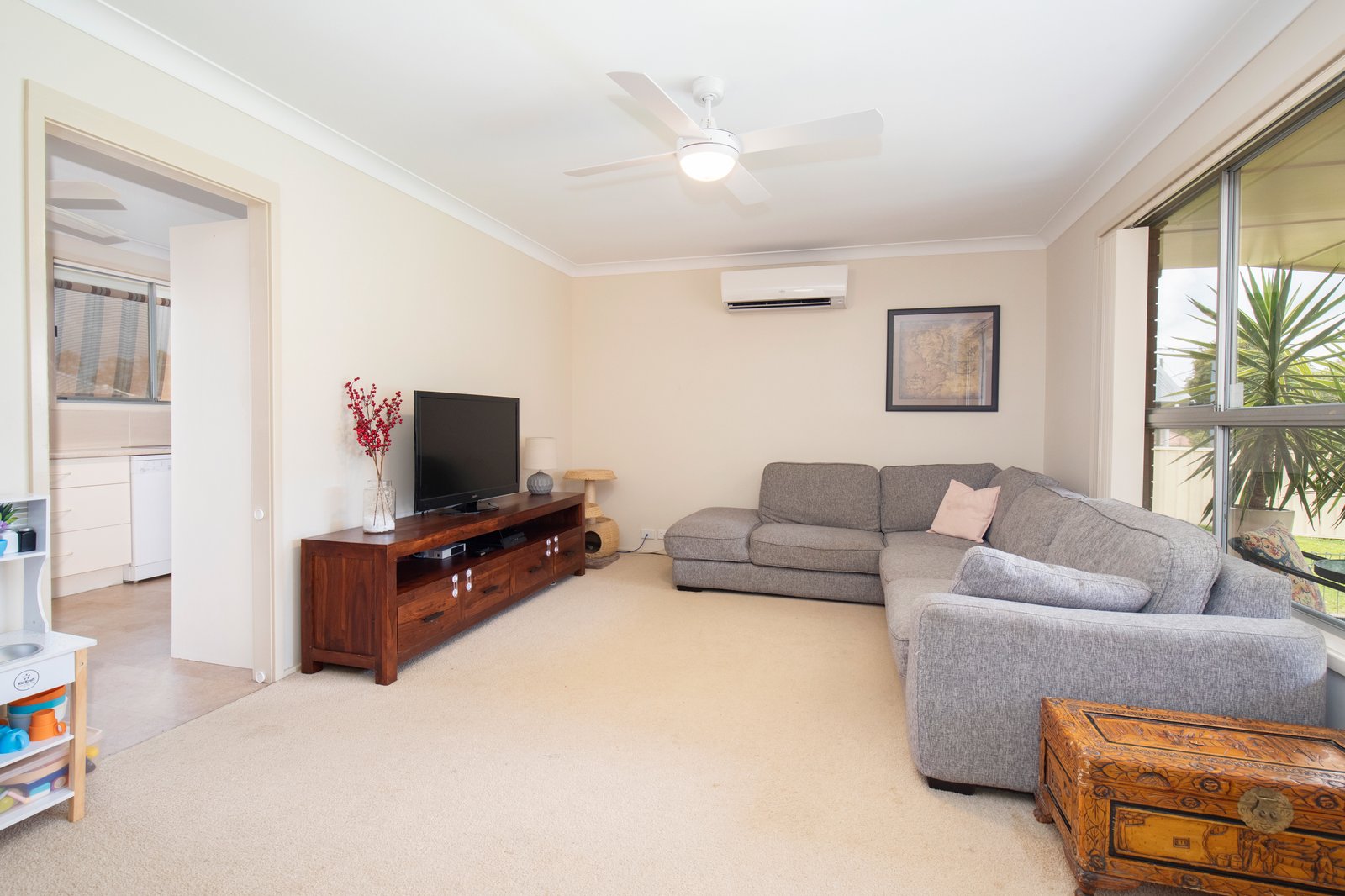 51 Hawthorne Street BERESFIELD 2
