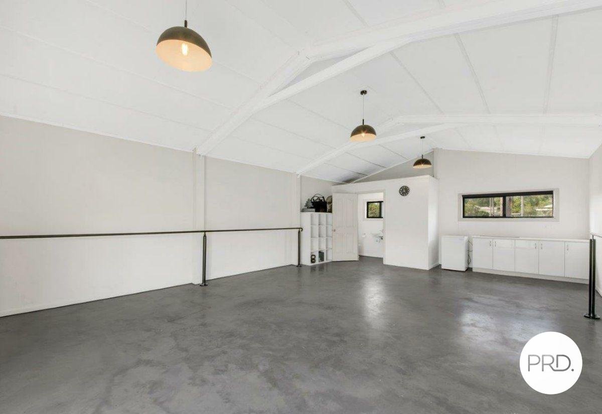 51 Hennie Drive BENARABY 15