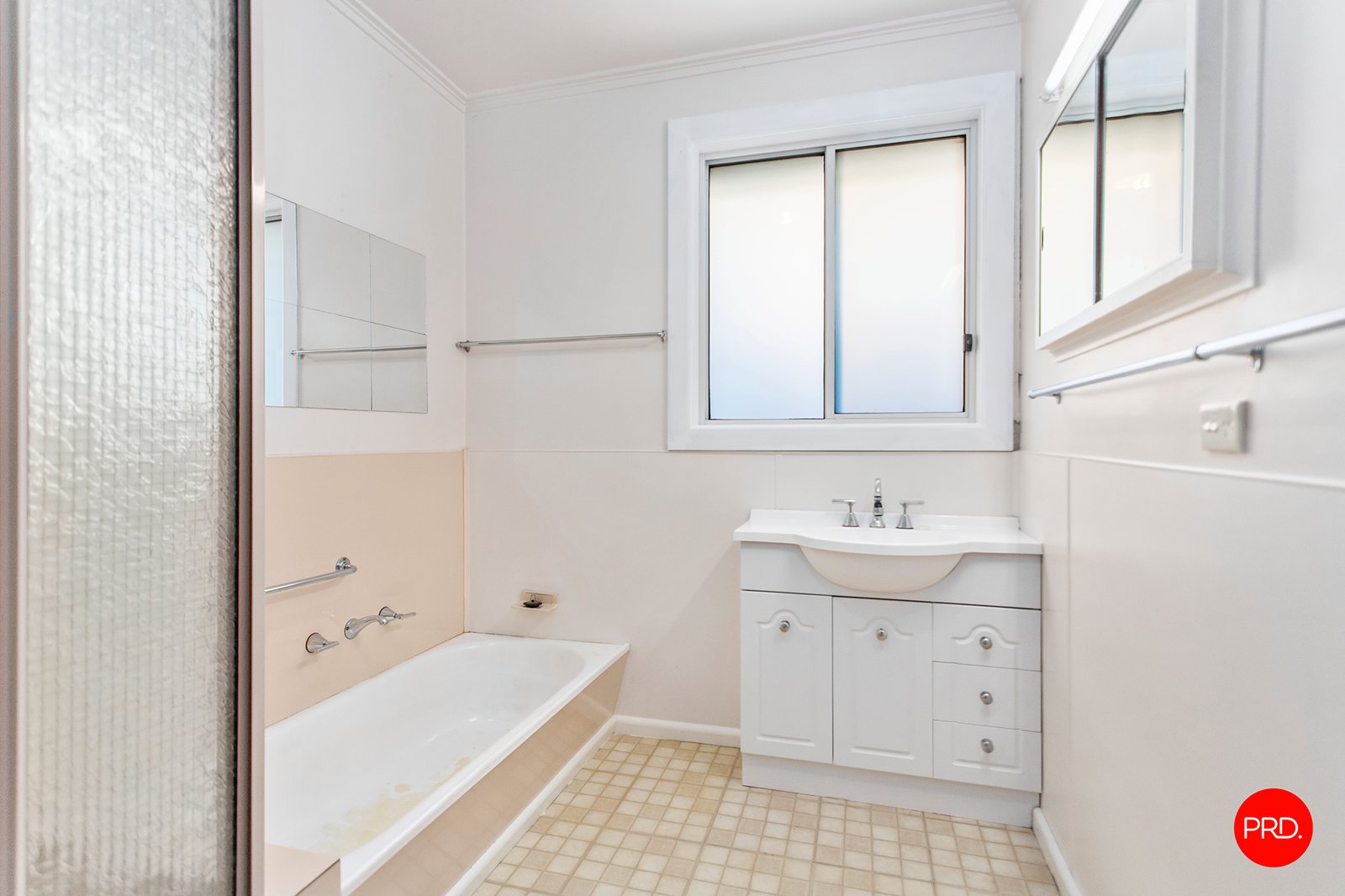 51 Holdsworth Road LONG GULLY 12