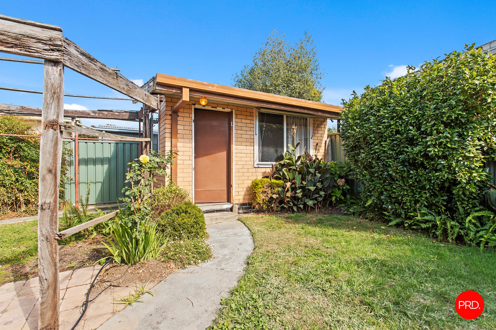 51 Holdsworth Road LONG GULLY 15