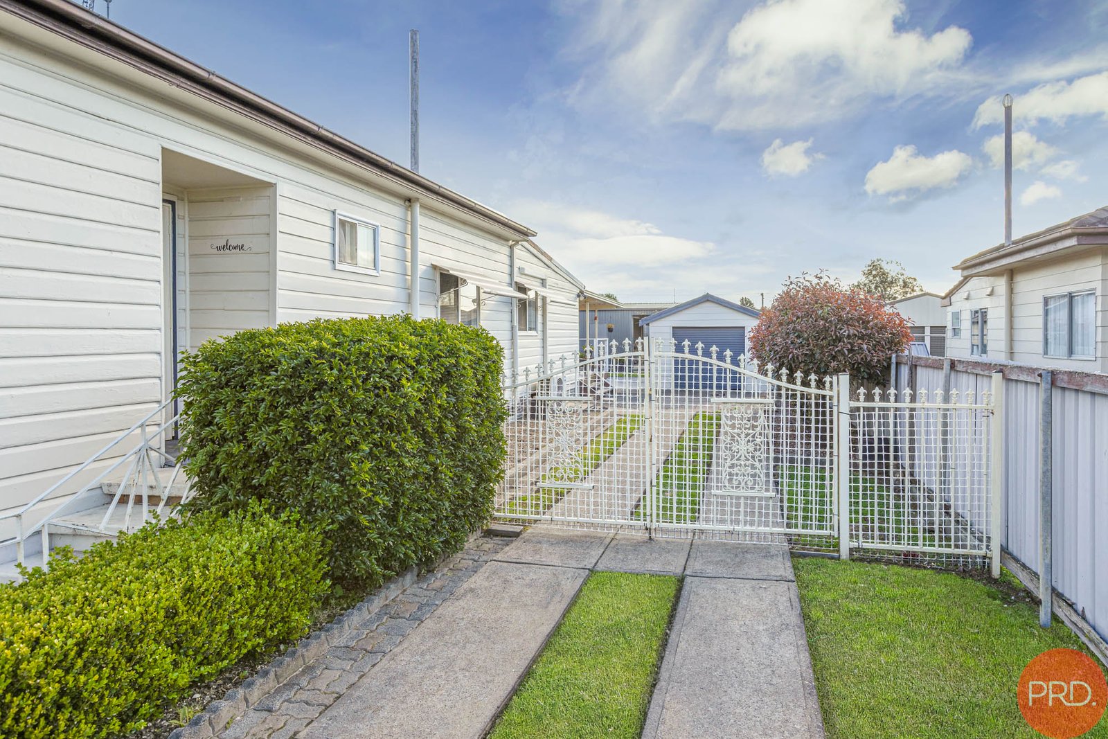 51 Hospital Road WESTON 11