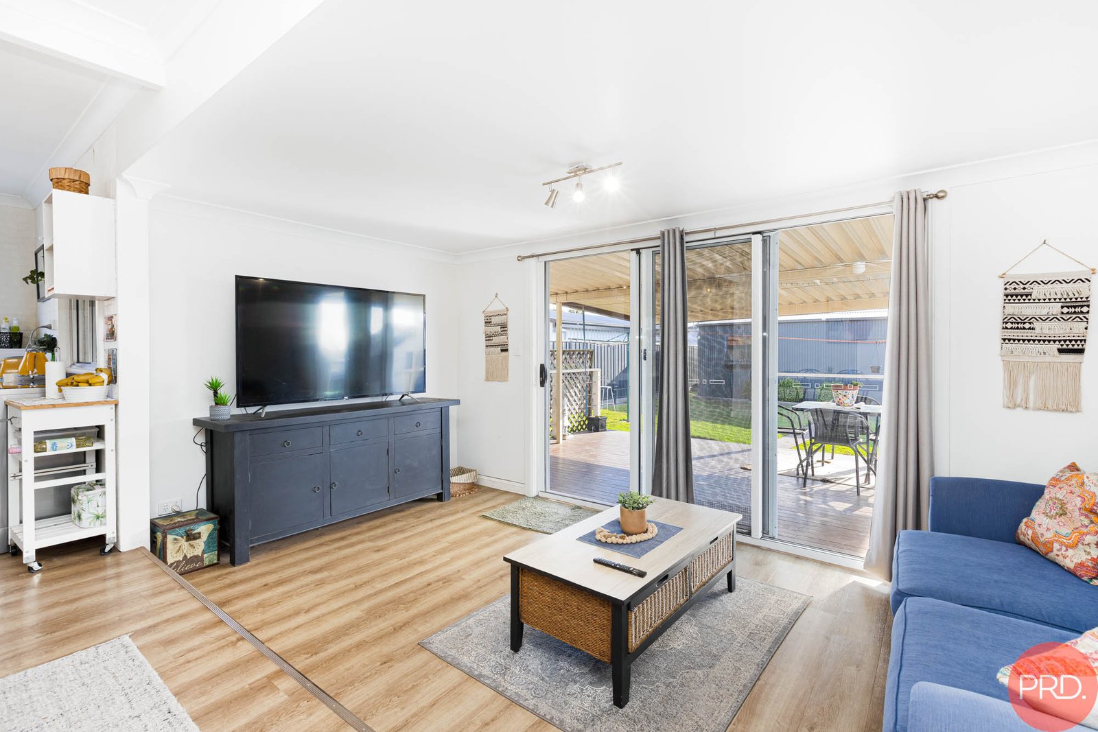 51 Hospital Road WESTON 16