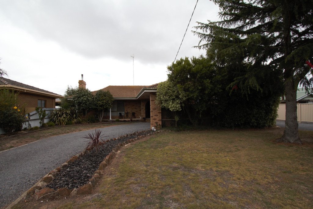 51 Howe Street MINERS REST 24