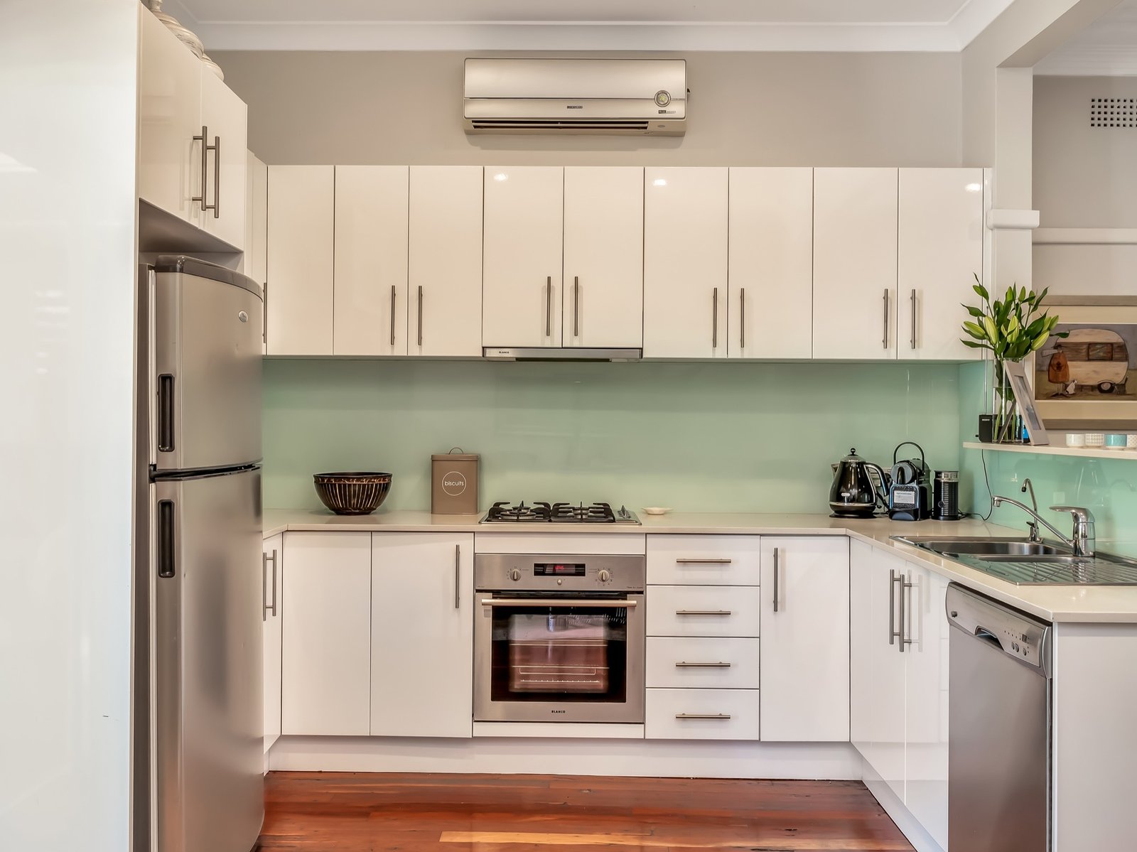 51 Hughes Avenue MASCOT 4