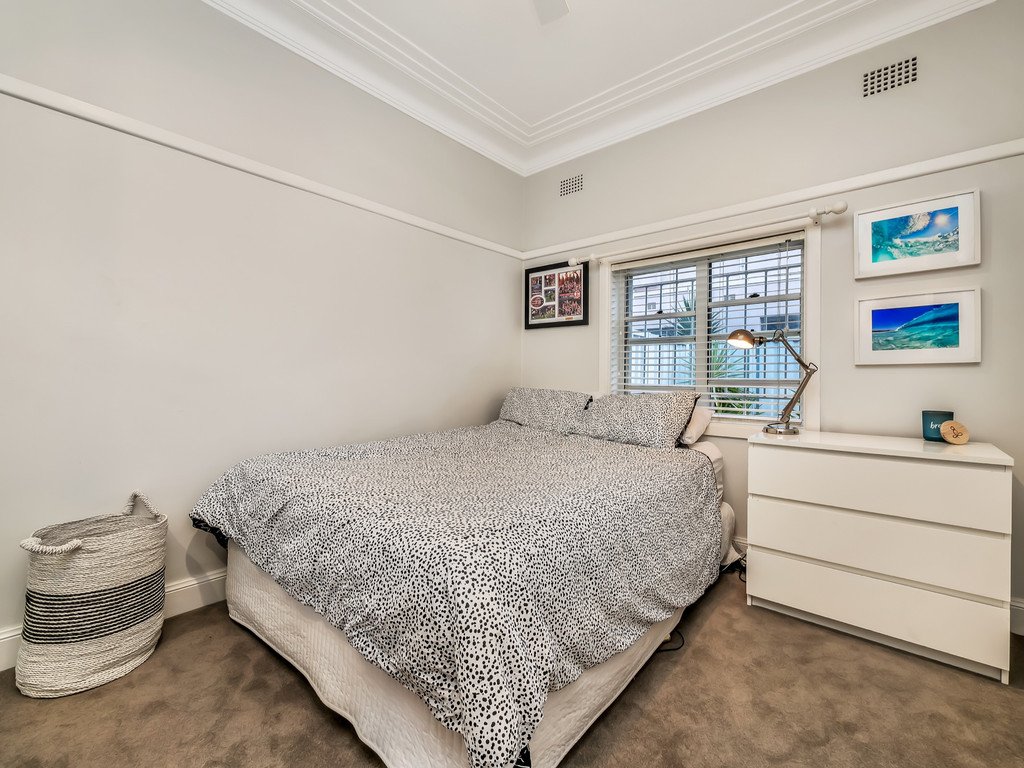 51 Hughes Avenue MASCOT 8