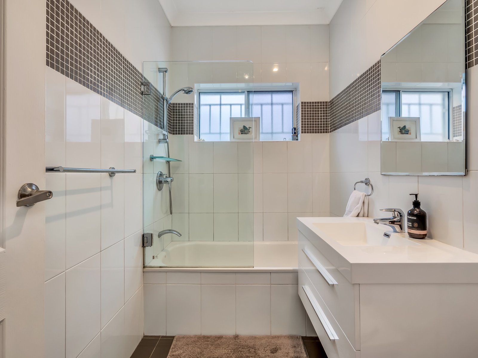 51 Hughes Avenue MASCOT 10