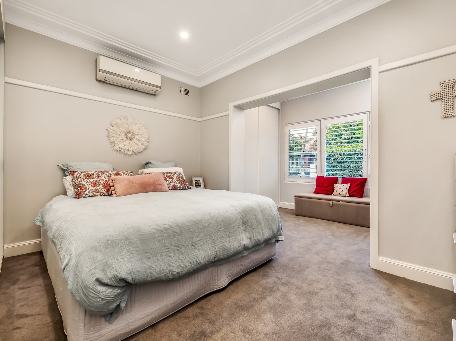 51 Hughes Avenue MASCOT 7