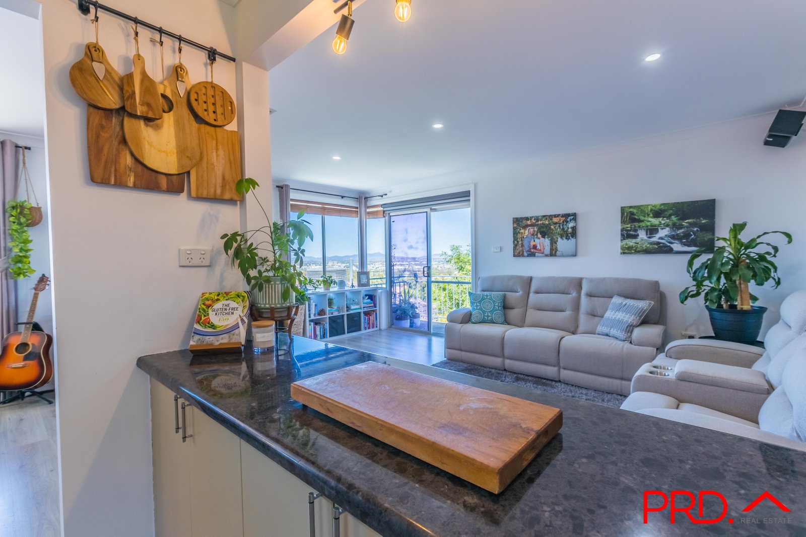 51 Hyman Street TAMWORTH 16