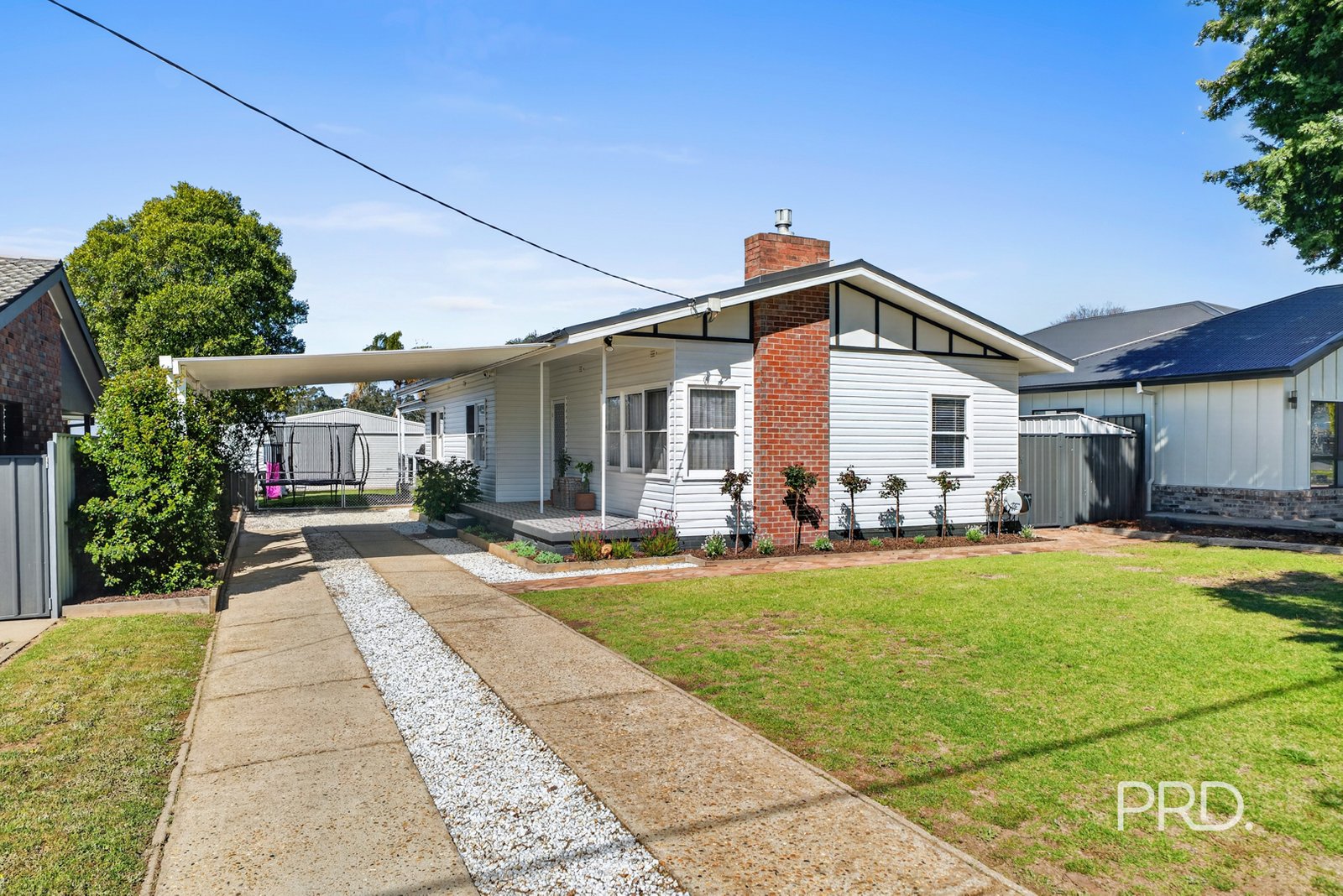 51 Inglis Street LAKE ALBERT 1