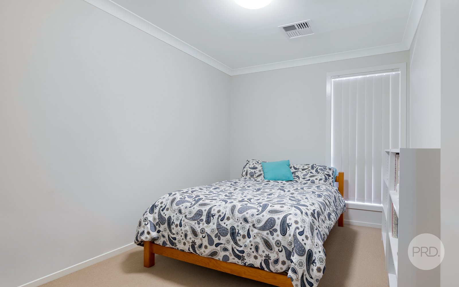 51 Lakeside Parade JORDAN SPRINGS 8